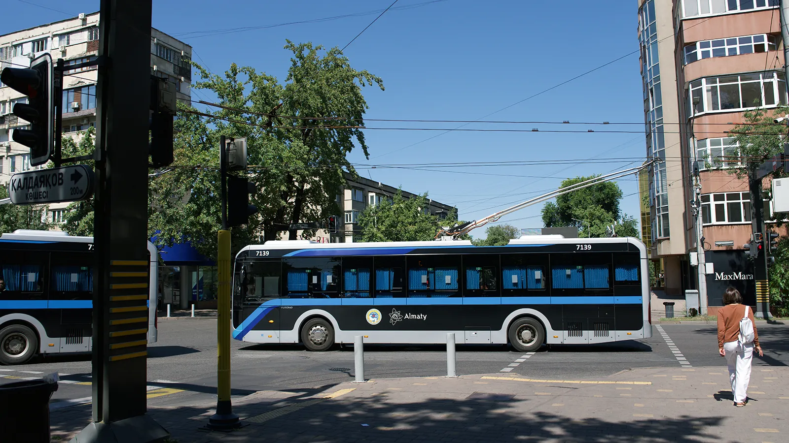 Almaty Walking Itinerary: Arbat to Green Bazaar in 3-4 Hours