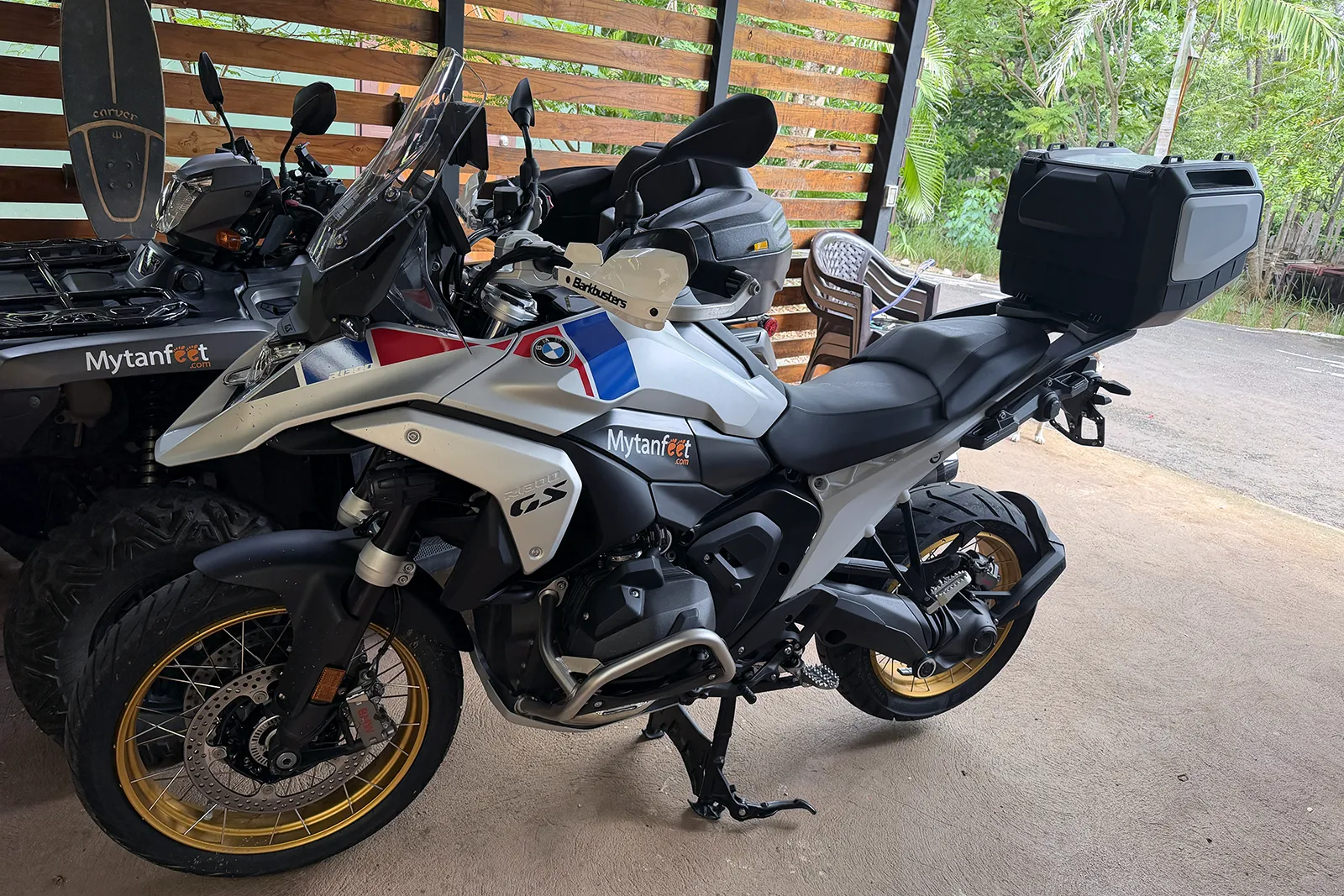 BMW R 1300 GS ASA used for Mytanfeet photography and videography work